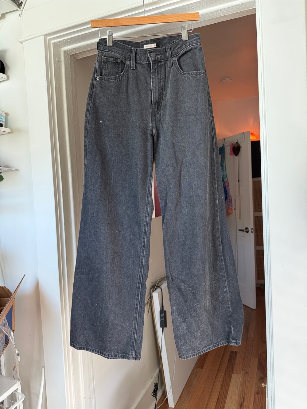Levi’s Cinch Baggy High-Rise Wide Leg Jeans in Washed Black